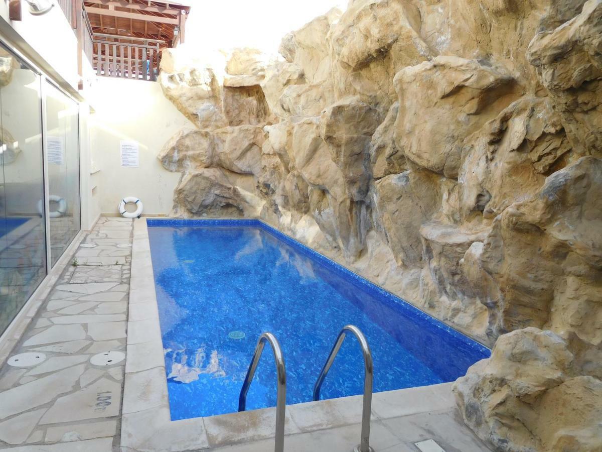 Vanessa 2 Bedroom Apartment Paphos Buitenkant foto